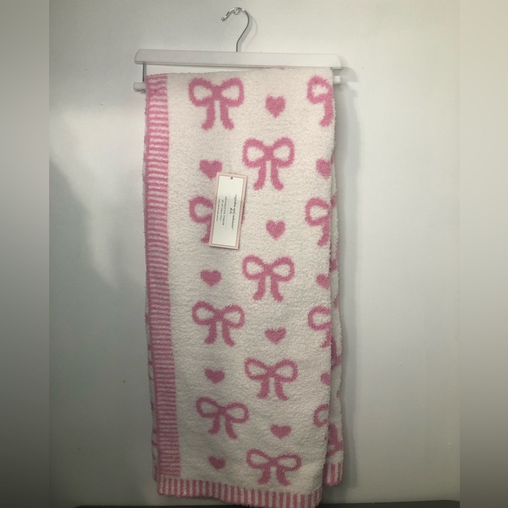 Cupcakes and Cashmere Coquette Pink Bow Kids Blanket NWT